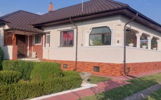 Casa la 40 km de București și la 15km de Ploiesti - Poză 1