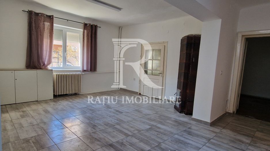 De inchiriat | Spațiu comercial central | Oradea. - Poză 2