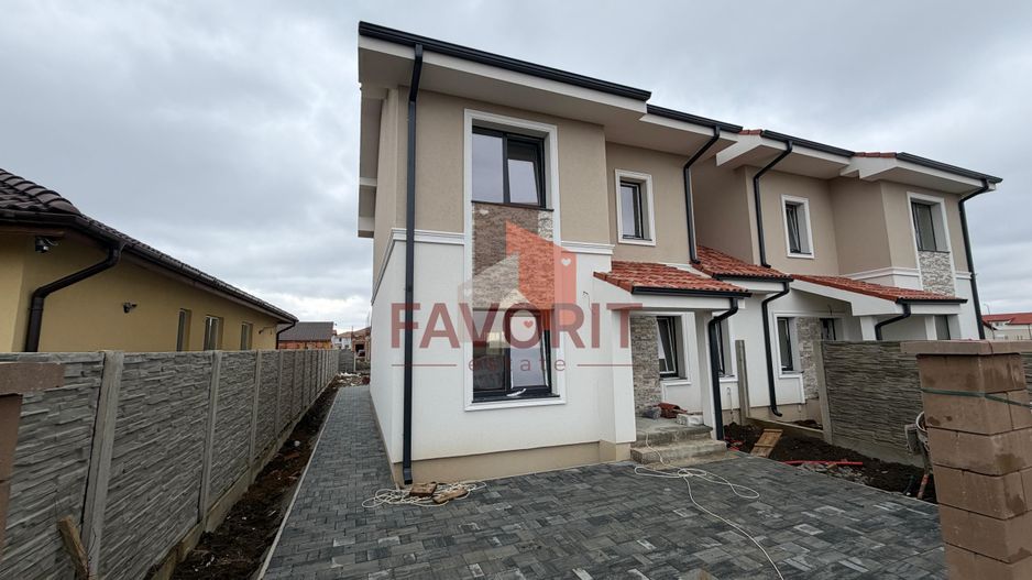 Duplex despartit | Inainte de Kaufland | Toate utilitatile | Curte amenajata - Poză 1