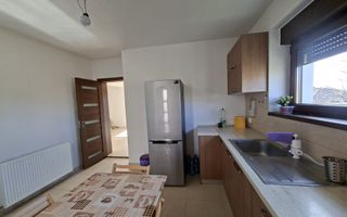Casa intabulata 5 camere 2 bai si curte generoasa in Bavaria Park - Poză 11