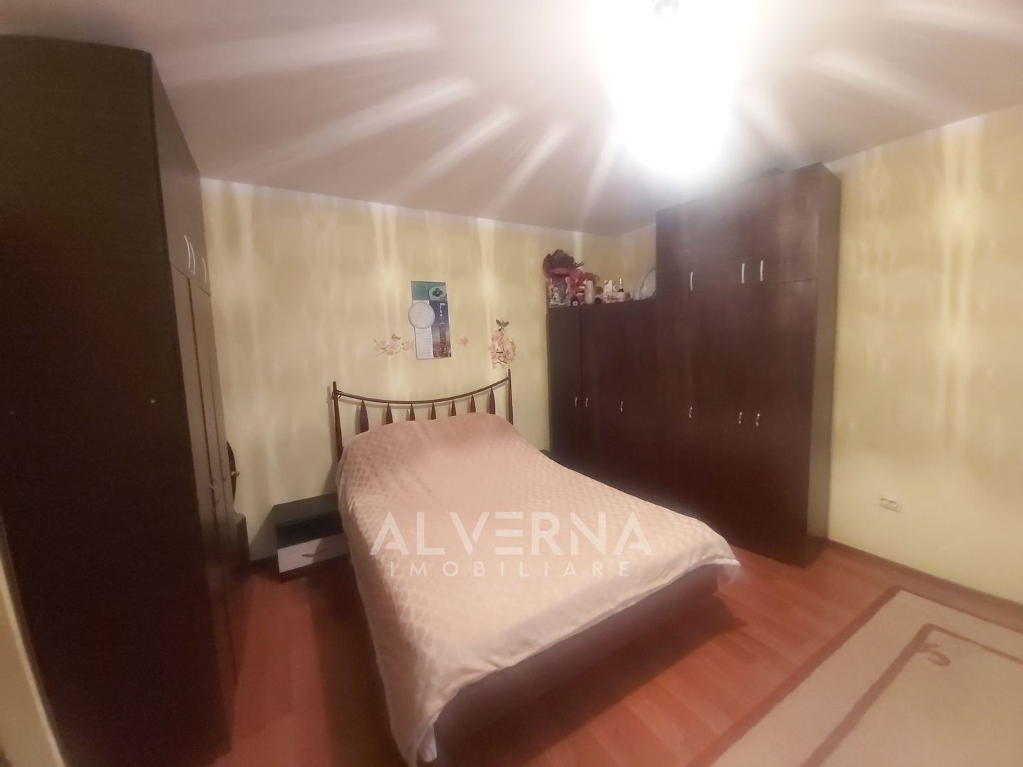 Apartament 2 camere, 39mp, mobilat, parcare, balcon, zona Florilor - Poză 3