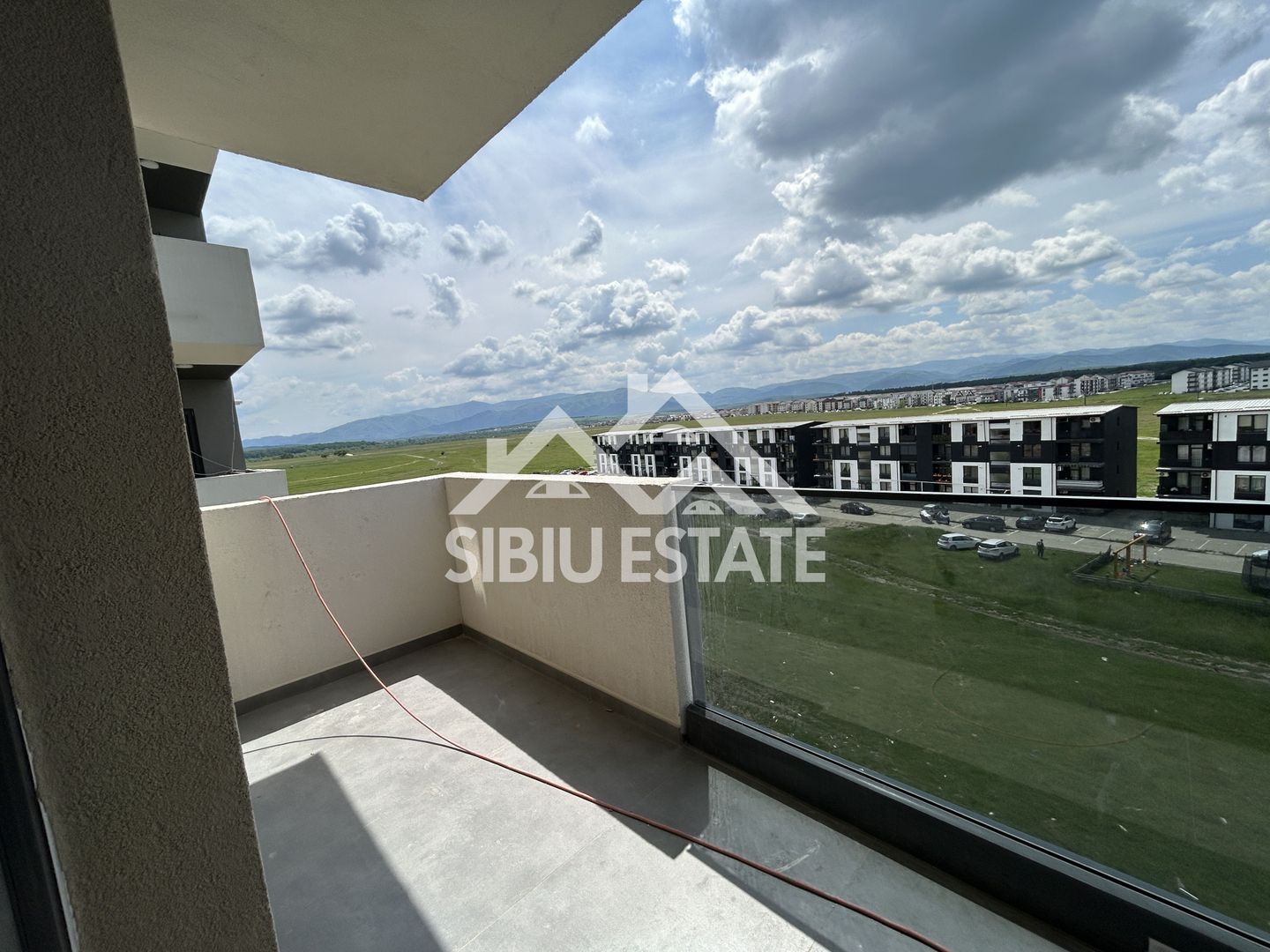 Apartament Doamna Stanca cu parcare si  vedere spre munte, Comision 0 - Poză 9