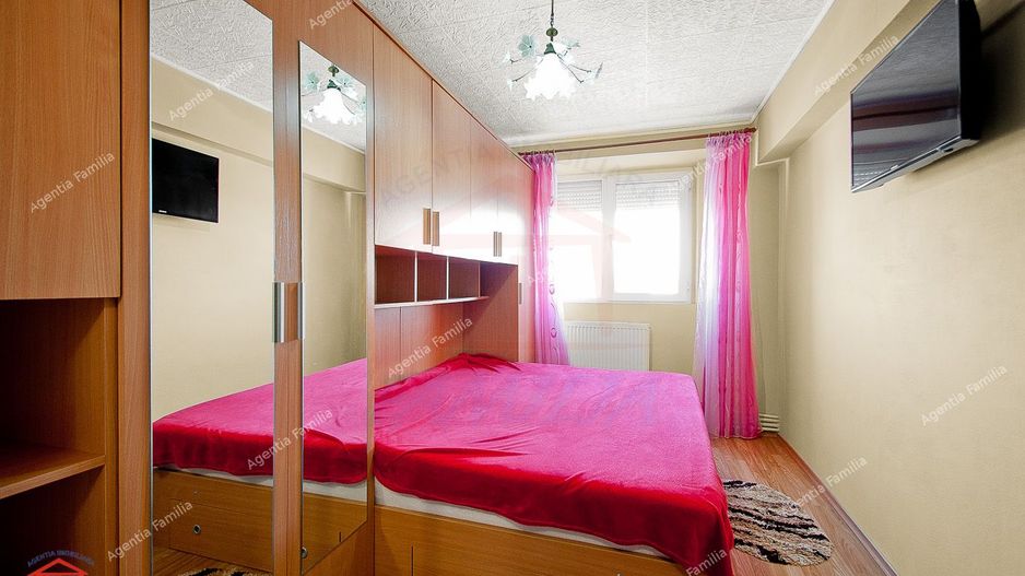 Apartament spatios, renovat, 4 camere, decomandat, etaj 4, Micro 39 - Poză 12