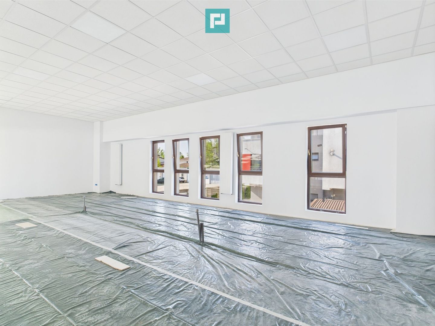 Spații Comerciale între 70 și 350 mp în Dumbrăvița - Poză 7