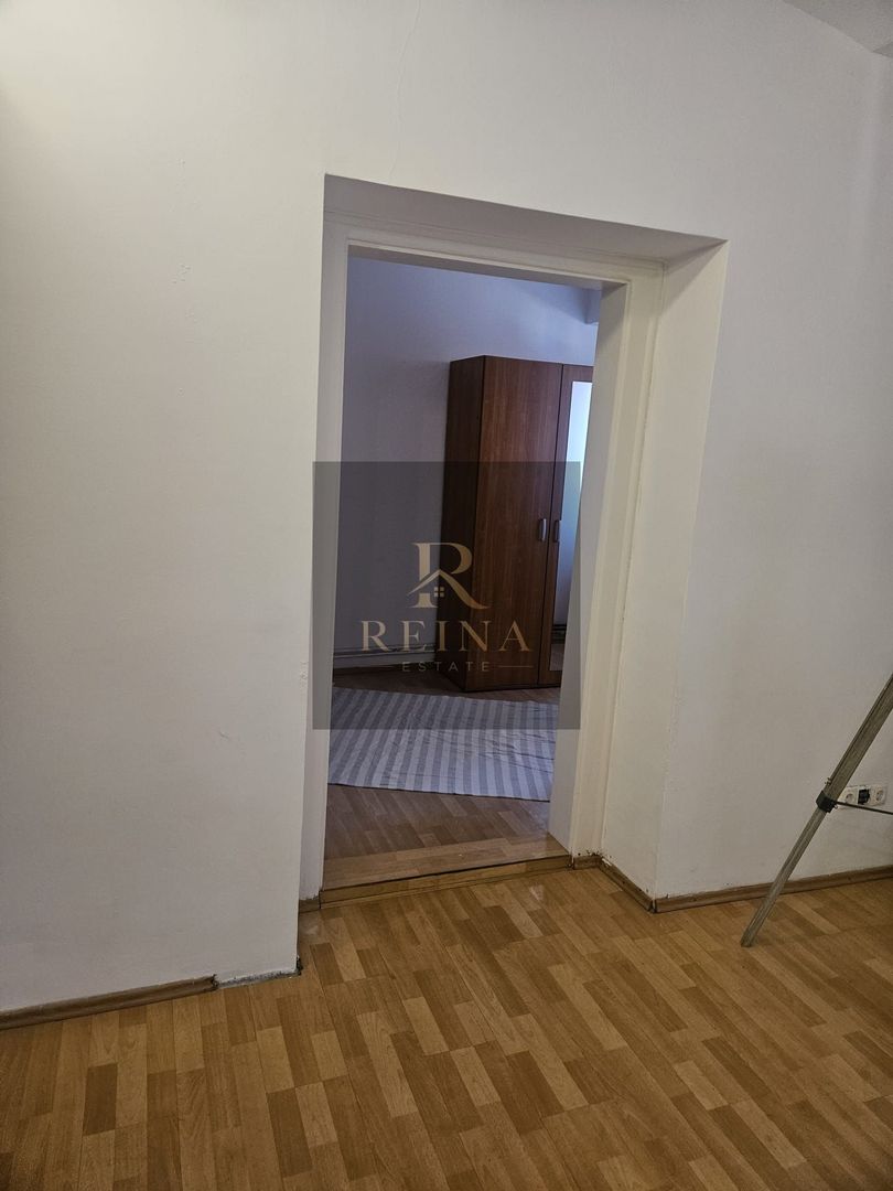 Apartament la casa de închiriat, zona centrală - Poză 2