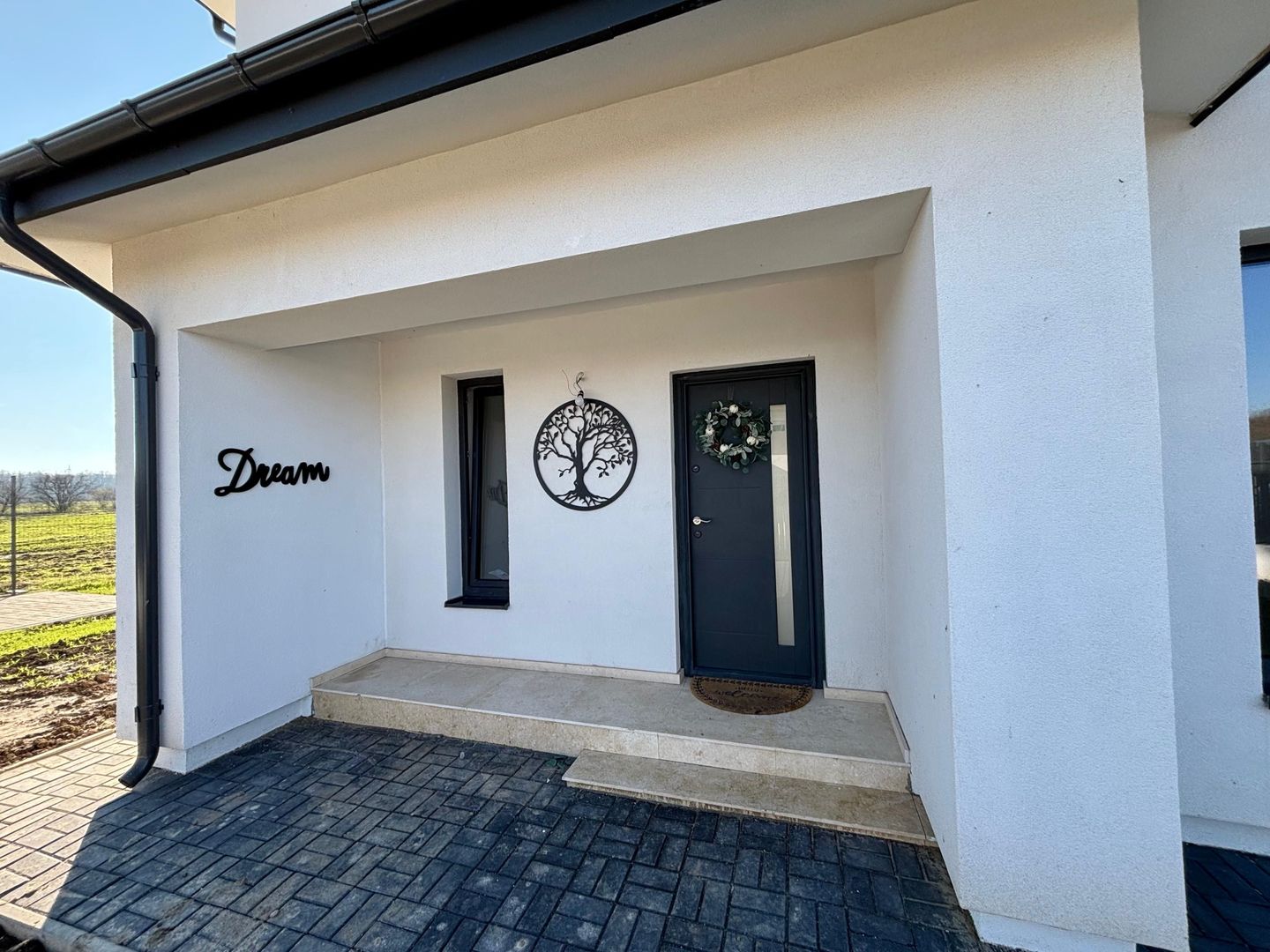 Vila pentru cei care vor spațiu, natură și acces rapid către București - Poză 3