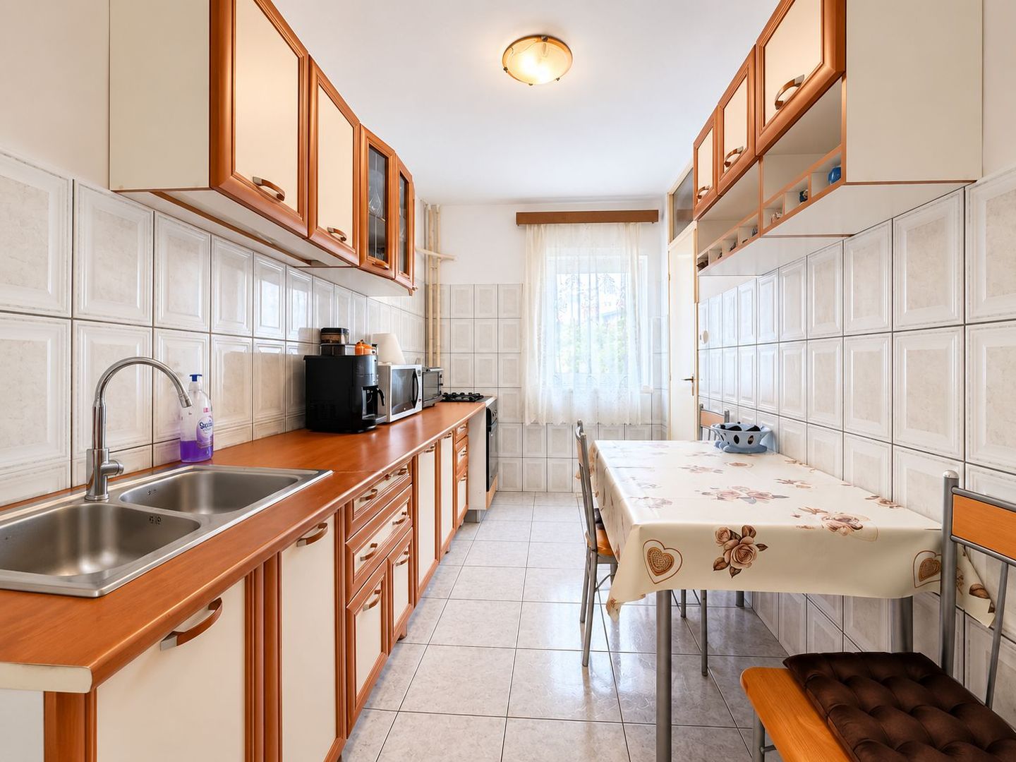 Apartament 3 camere decomandat, zona Alfa, etaj 1, două băi - Poză 5