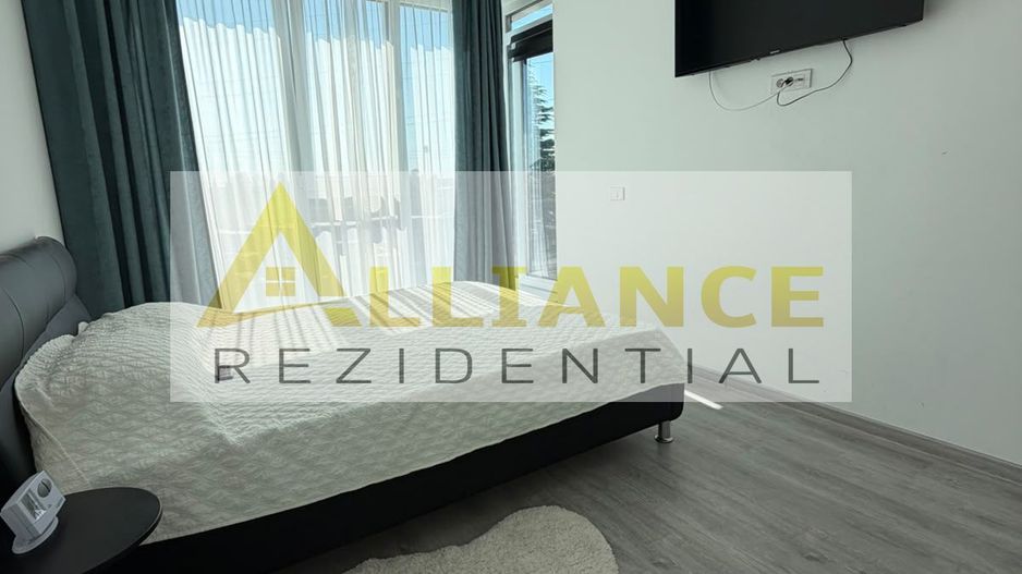 Apartament 3 camere cu 2 parcari incluse 130.000 euro - Poză 1