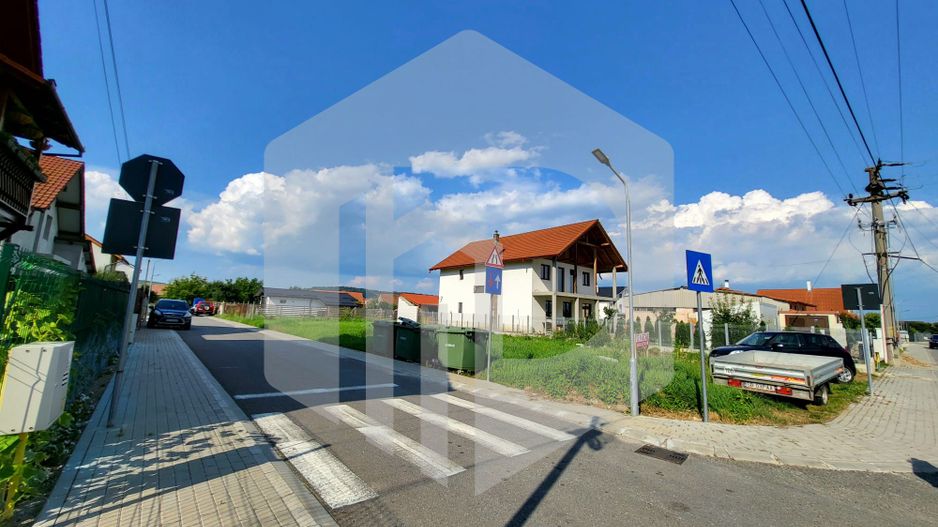 Teren Duplex / Casa single | 485mpu | Utilitati | Intravilan - Poză 2