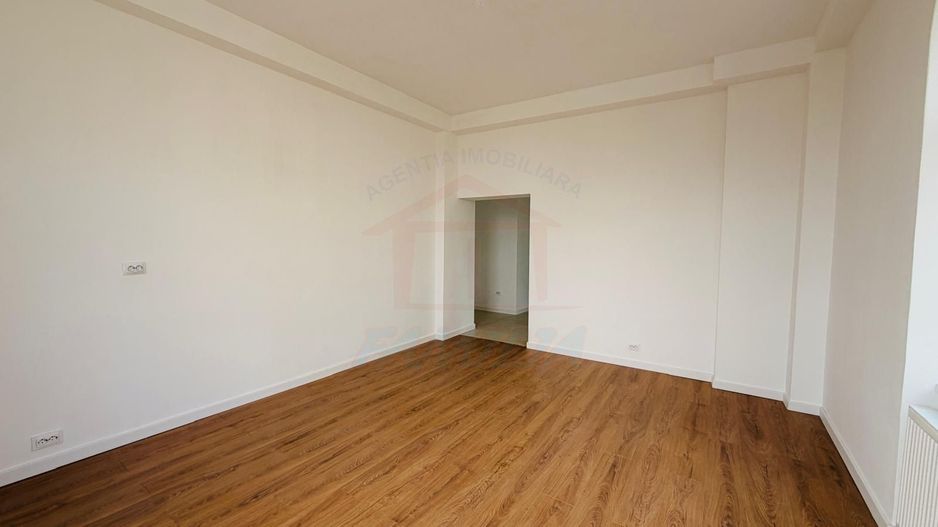 Apartament în casă, acces separat,  ultracentral, lângă Primări, Galat - Poză 7