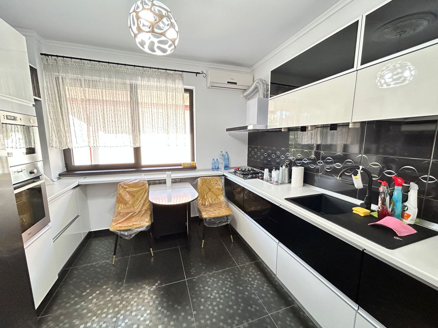 Aviatiei zona Caramfil 4 camere Parcare / Nou prima inchiriere - Poză 10