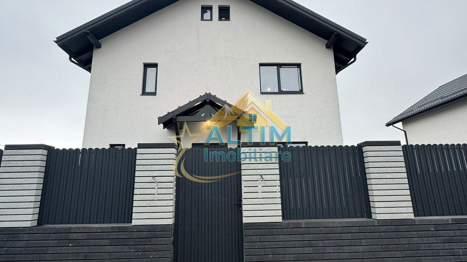 De vânzare - Casă cu 4 camere în cartier Izvor - Poză 1