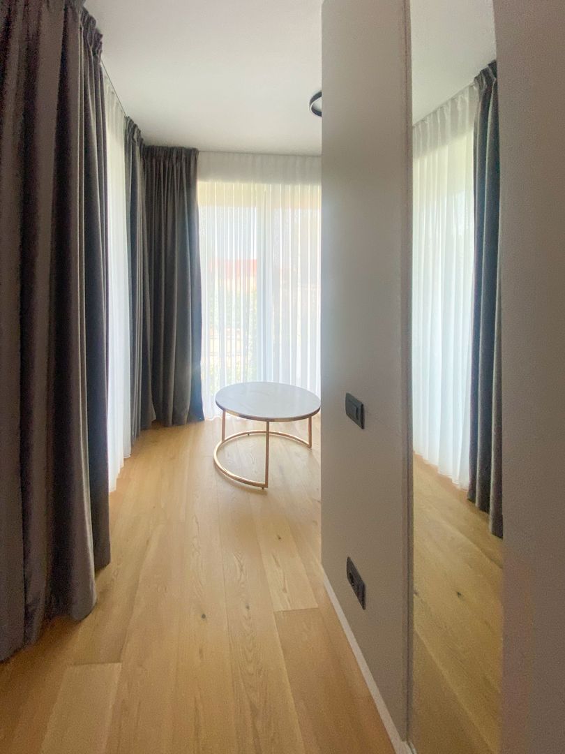 Chirie | Vilă 5 camere 240mp | Curte | Parcare inclusă - Poză 12