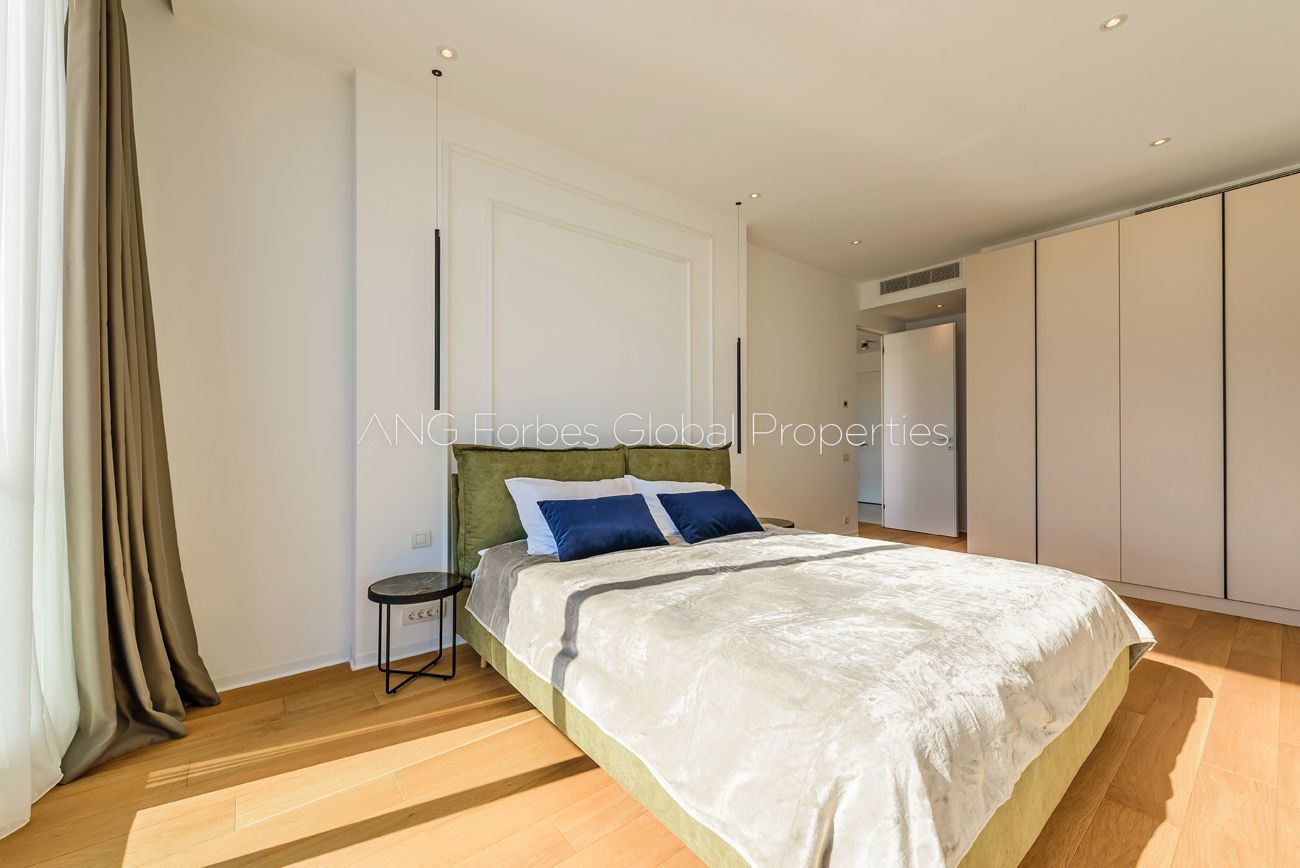 Apartamentul de la Malul Mării – Eleganță Contemporană în Inima Stațiunii - Poză 20