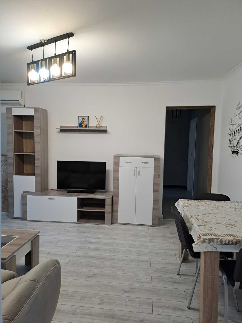 apartament 3 camere  Renovat  Favorit A2 - Poză 4