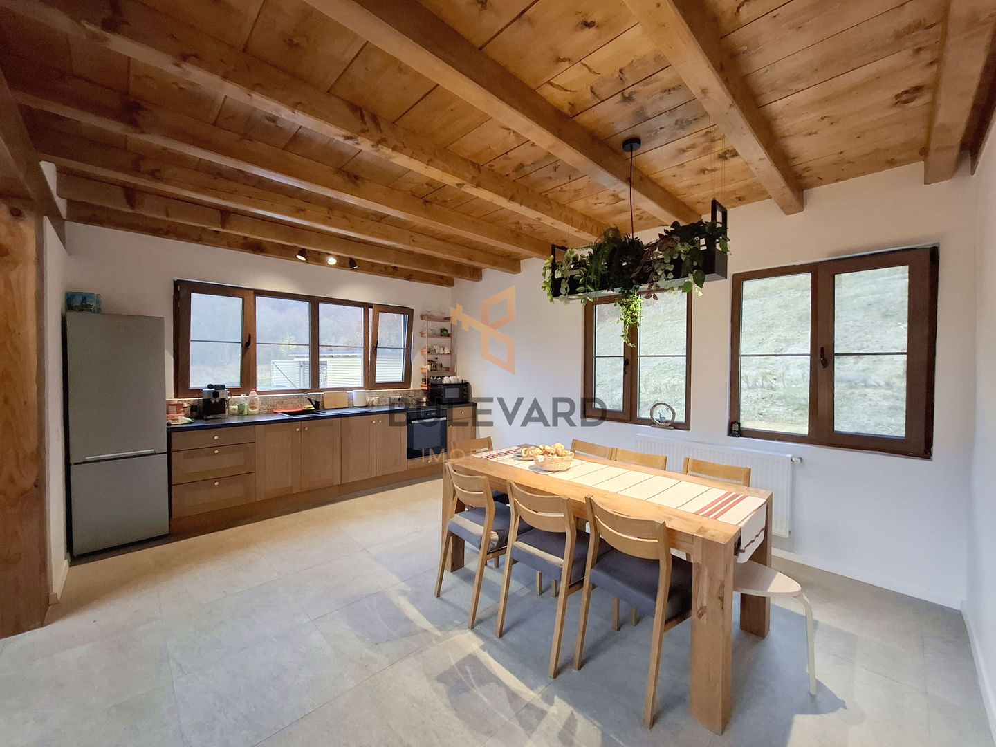 Proprietate cu potențial turistic în zona montană a Țării Lăpușului - Poză 13