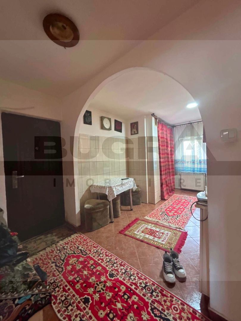 Apartament cu 4 camere, 80 mp, decomandat, strada Clujului - Poză 11