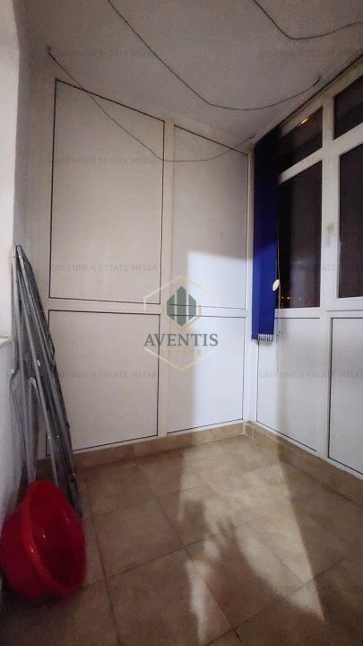 Garsoniera decomandata, bloc din 1982 reabilitat termic, Piata Muncii Baba Novac - Poză 5