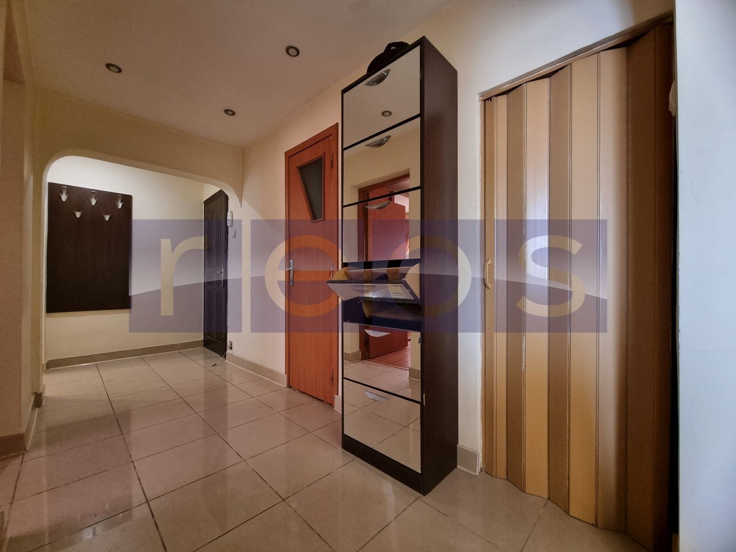 VANZARE 2 CAMERE- DECOMANDAT- TIMPURI NOI - Poză 10