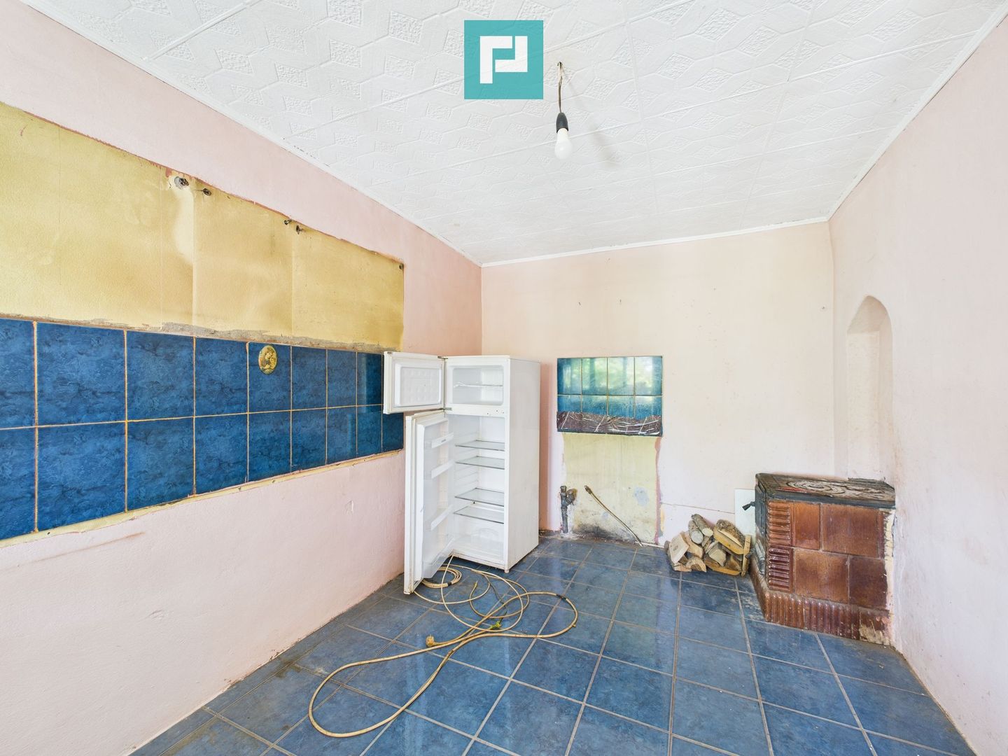 Casă și teren în Moravița, Timiș-poziție excelentă - Poză 4