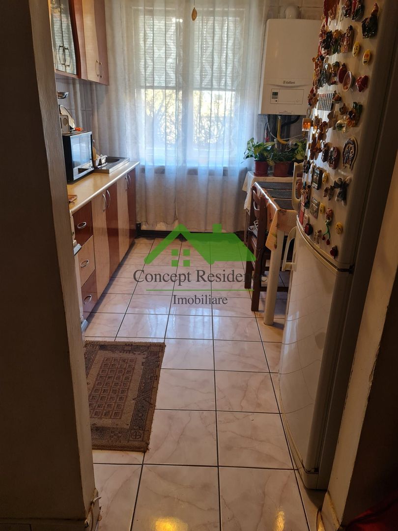 Vand apartament 2 camere, Babes - Poză 3