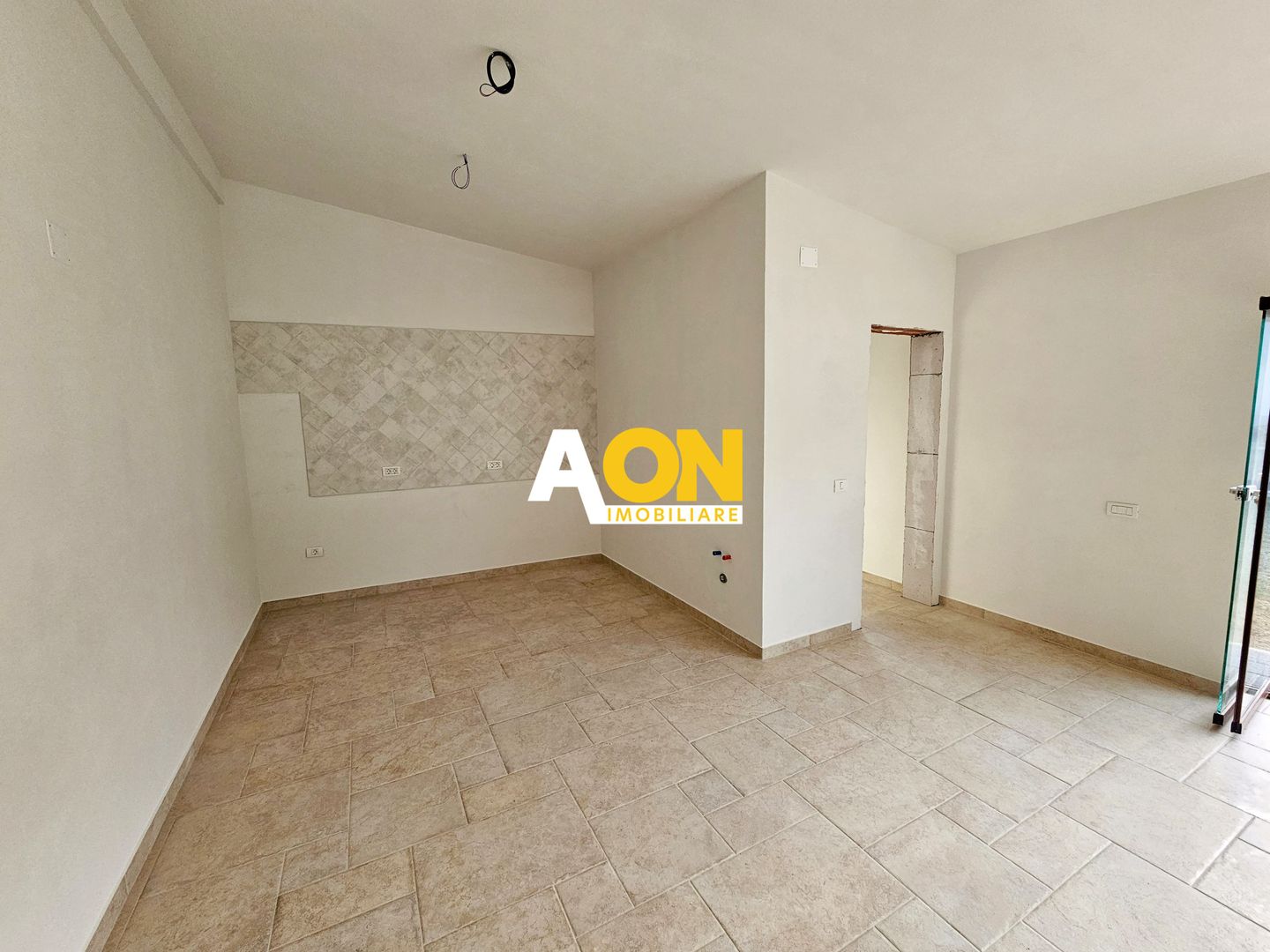 Casa noua, 6 camere, P+M, toate utilitatile, 608 mp teren, Micesti - Poză 22
