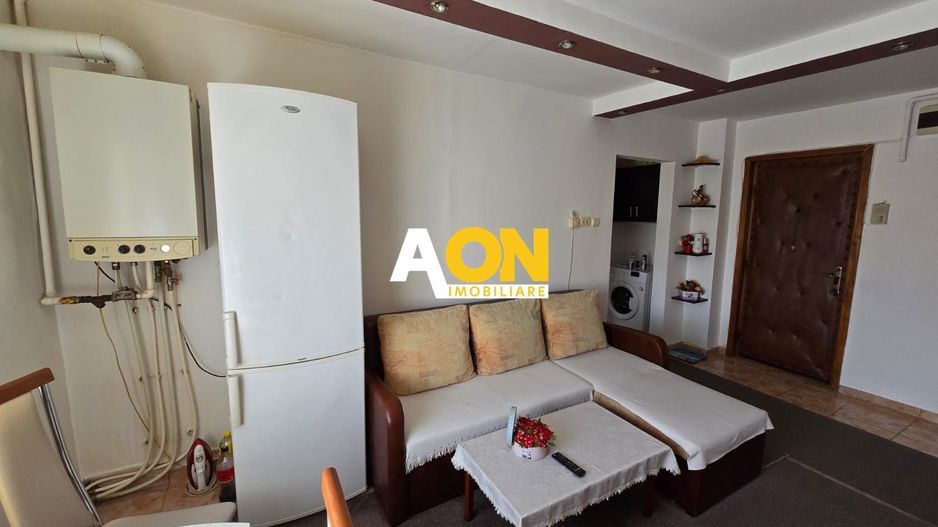 Apartament 2 camere, decomandat, mobilat utilat, zona Mercur - Poză 2