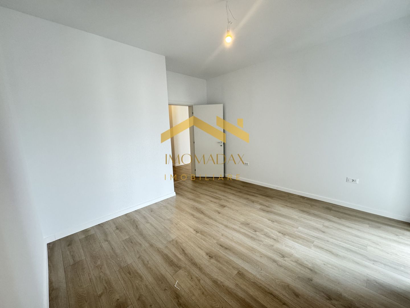 Aradului-3 Camere-Etaj 1 - Poză 5