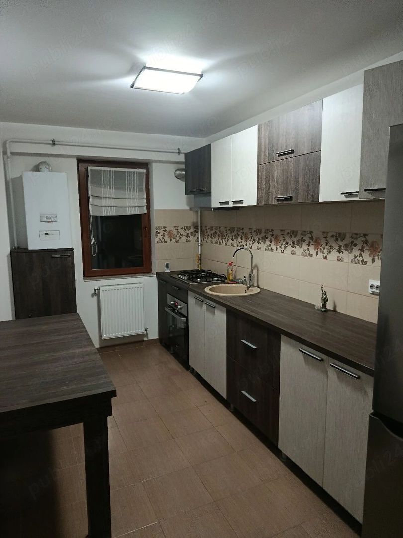 Apartament 2 decomandate- zona Rocada - Poză 1