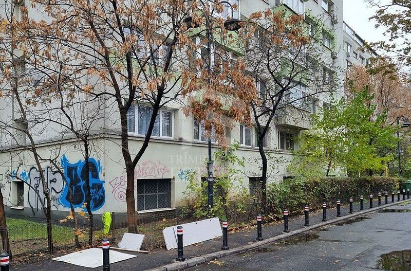 3 Cam Renovat Victoriei Iancu de Hunedoara Metrou Stradal Vedere Spate Lateral - Poză 5