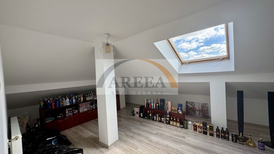 Berceni - VILĂ UNICAT, spațioasă, curte 1.000 mp, la 7 min metrou - Poză 39