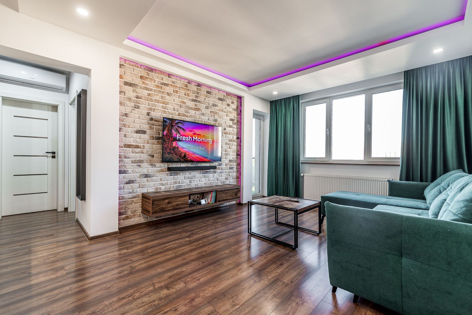 La câtiva pași de mal | 2 camere, 52 mp utili, bloc nou cu lift - Poză 1