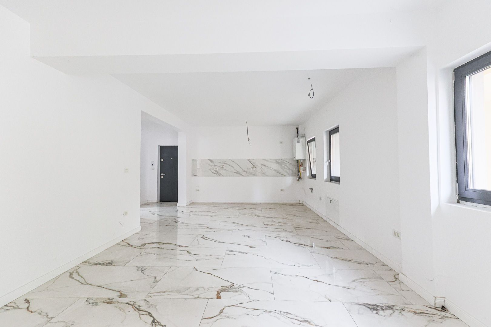 VÂNDUT! Apartament 2 camere, imobil nou, parcare inclusă - Poză 7