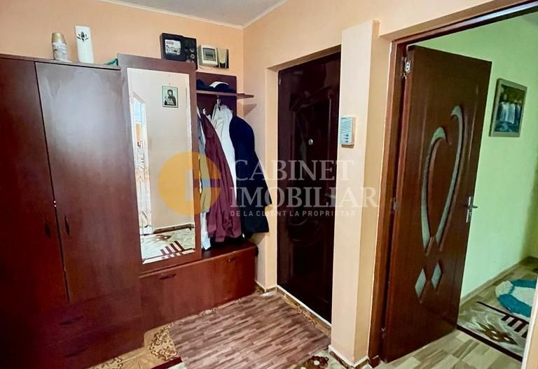 Etaj 2 Apartament 2 Camere Decomandat LIDL-Nicolina Bloc 1983 - Poză 7