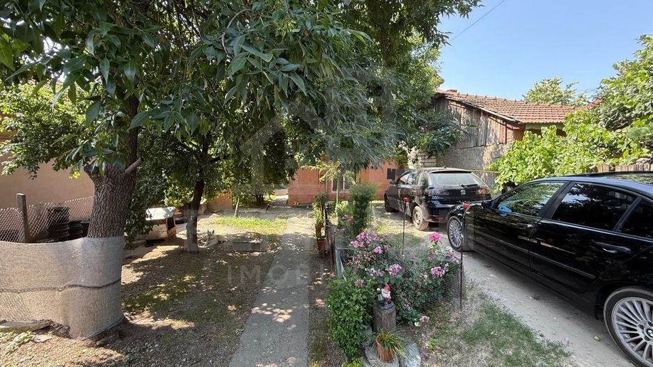 Casa batraneasca cu teren 432mp-Brestei pe principala-Pozitie Buna - Poză 2
