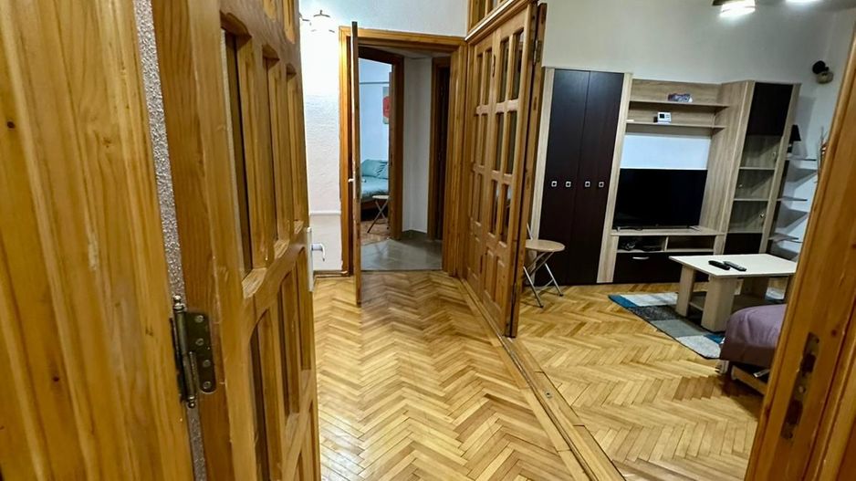 Apartament 2 camere decomandat | Zona centrala Craiova - Poză 3