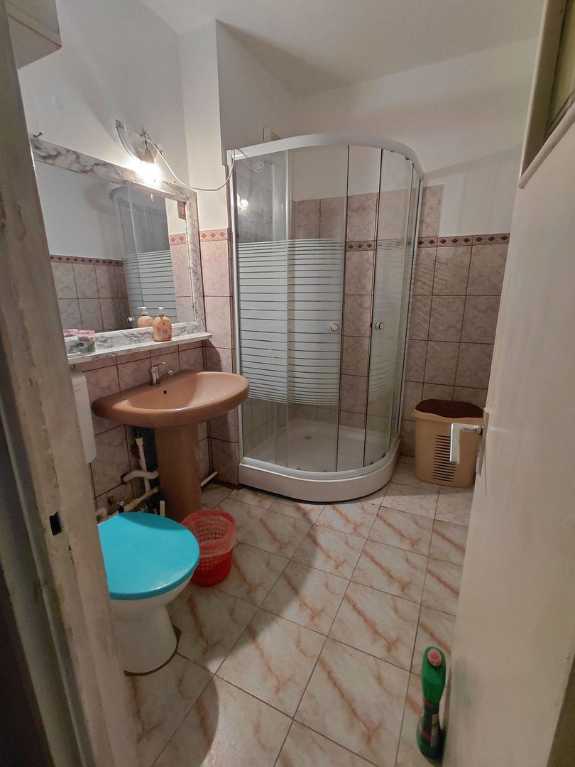 Apartament cu 2 camere Tiglina 1,et.2,strada Saturn zona pietei - Poză 10