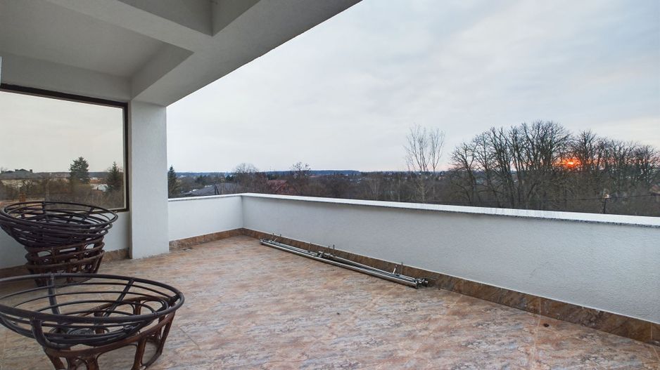 Casă în Ghermănești, Snagov – Eleganță și confort cu vedere la lac - Poză 10