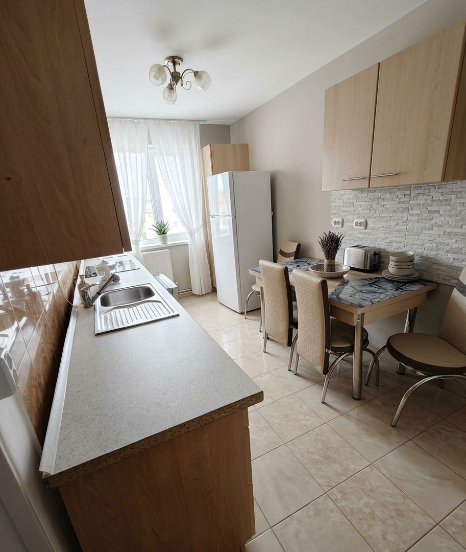 Apartament 2 camere Cetate Closca et.1 56 mp. - Poză 5