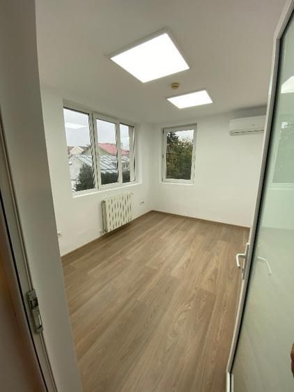 Clădire Multifuncțională 800 mp | Renovată 2024 | Ideală pentru Clinică, Birouri - Poză 10