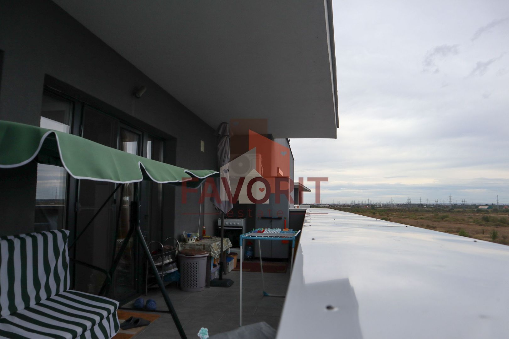 Bloc nou. Zona Buziasului . Langa noul stadion - Poză 11