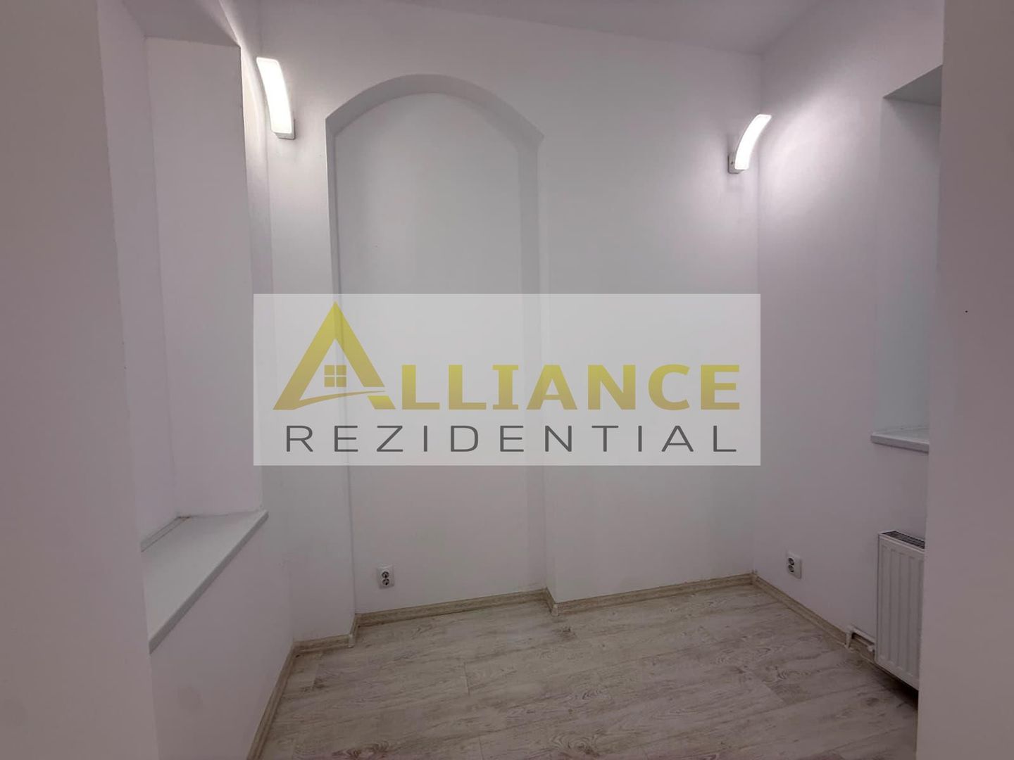 De vanzare Apartament tip duplex | Zona Piata Unirii - Poză 1