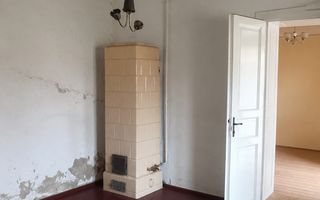 Casă de vânzare cu teren generos în Valea lui Mihai - Poză 4