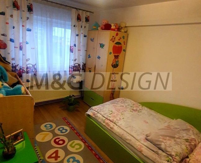 Apartament cu 3 camere Torontalului - Poză 3