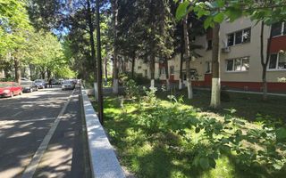 Apartament cu 4 camere de vanzare, Bd. C-tin Brancoveanu, Sector 4 - Poză 1
