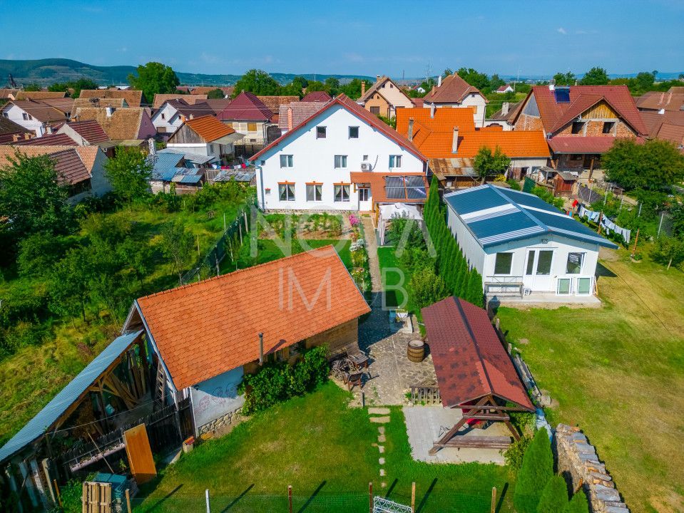 Casa + Pensiune deosebita - Orlat, Sibiu - Poză 5