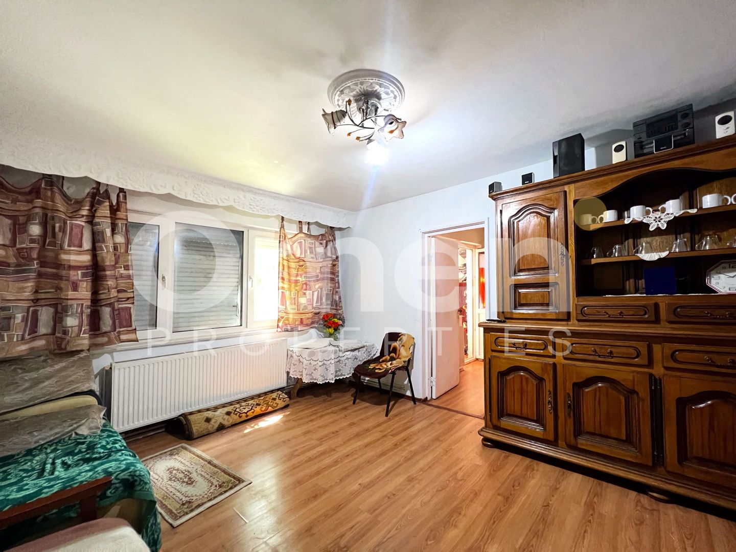 Investiție Rară: 2 Camere Ultracentral + Garaj Mare. - Poză 1