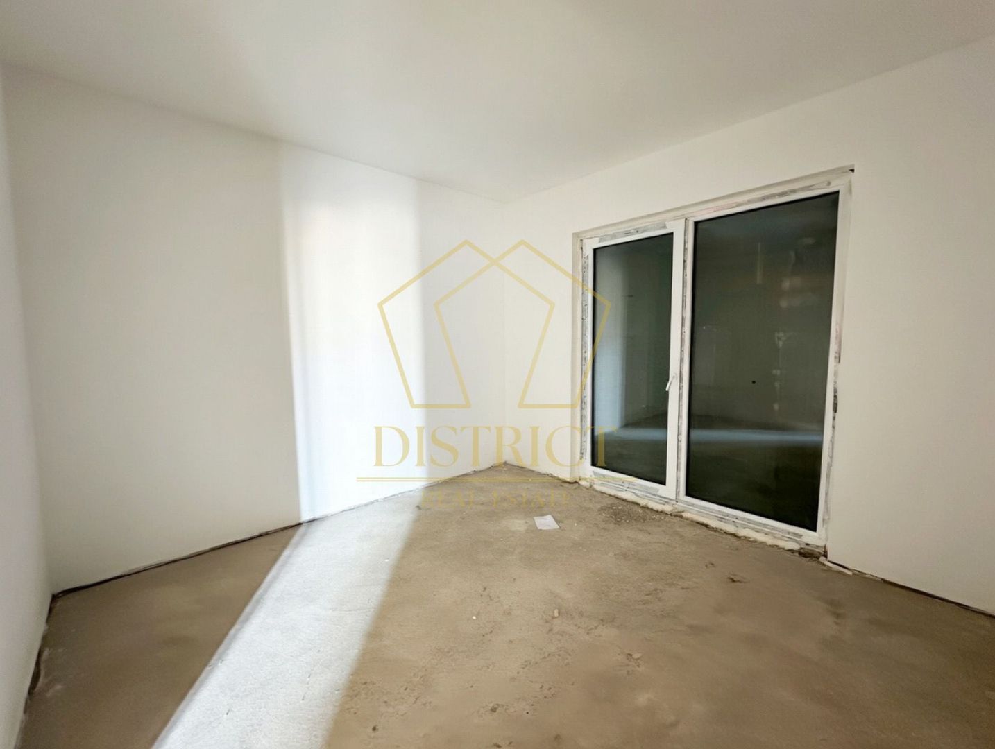 Apartament cu 3 camere si curte de 240mp | Mosnita Noua | Lidl - Poză 3