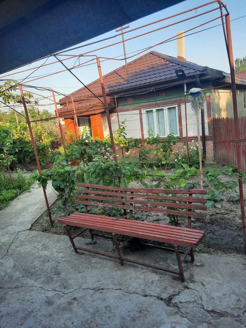 Casa Parter+Pod 90 mp+anexa 60 mp + atelier + teren intravilan 1600 mp - Poză 4