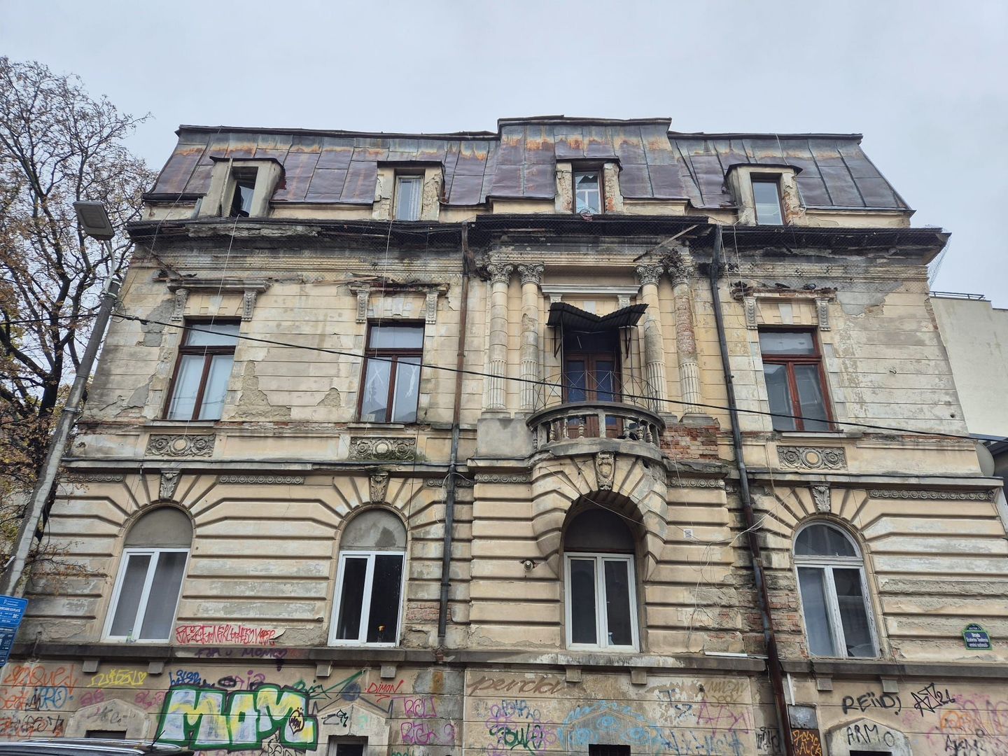 Vila interbelică de vânzare, ultracentrală – oportunitate de renovare - Poză 3